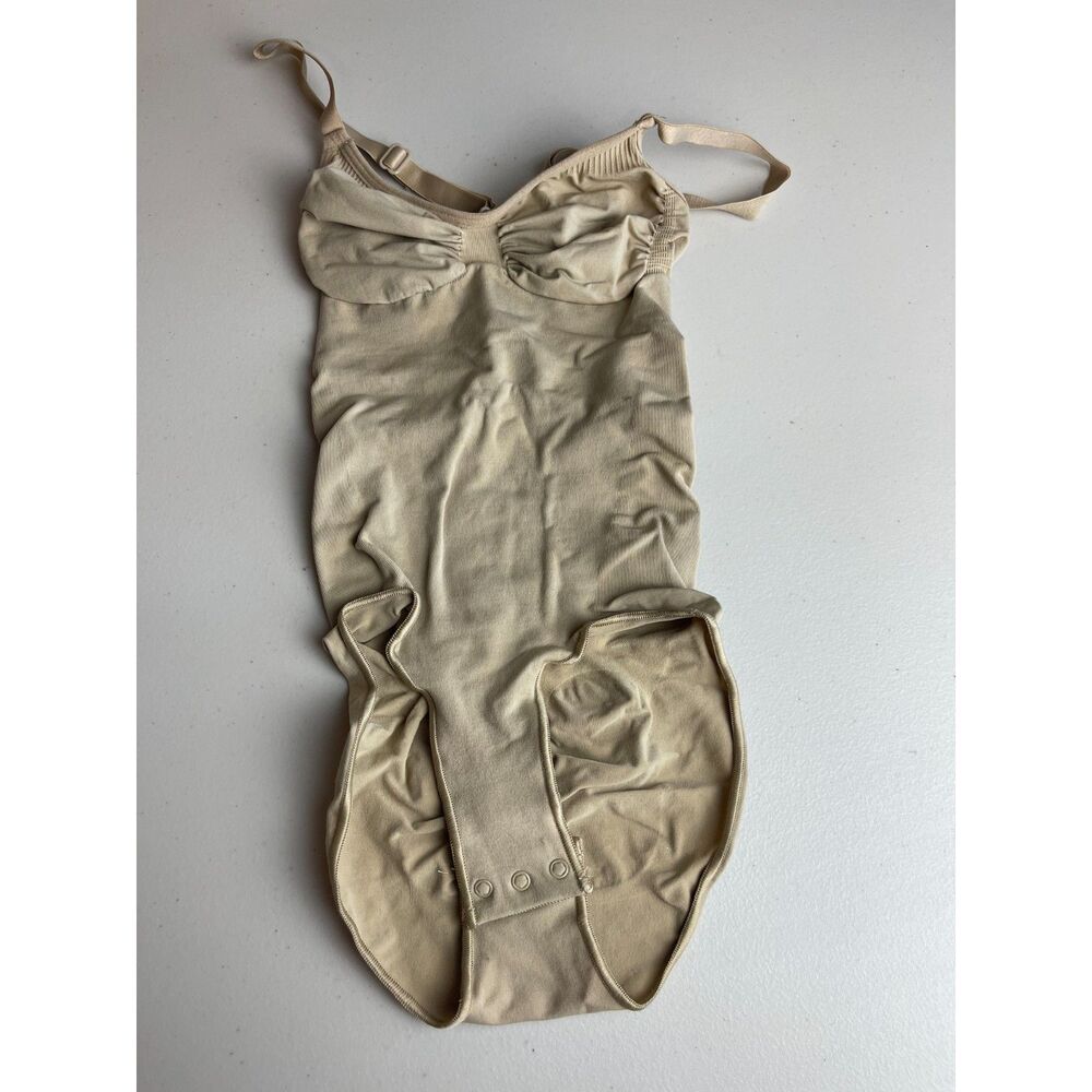 SKIMS Seamless Sculpt Bodysuit – Clay Nude – Size XXS